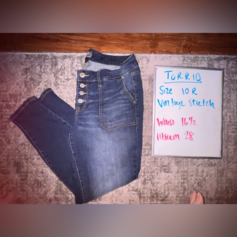 Torrid size 10 vintage stretch 💋2/$20